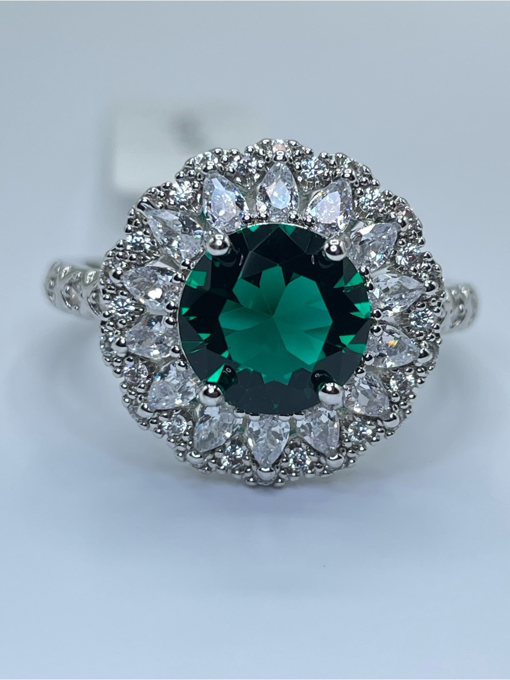 Swarovski Crystal Elements Emerald Green Crystal Halo Art Deco Ring Sz 10